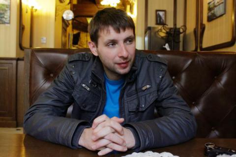 Український депутат зробив селфі з поліцейськими Львова (ФОТО) Український депутат зробив селфі з поліцейськими Львова (ФОТО)