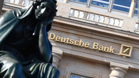 Збиток Deutsche Bank склав 6,8 мільярда євро