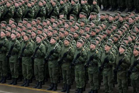 У Росії раптово перевіряють бойову та мобілізаційну готовність армії У Росії раптово перевіряють бойову та мобілізаційну готовність армії