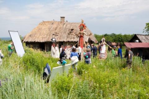 На Черкащині знімають серіал за мотивами поеми Тараса Шевченка "Катерина" На Черкащині знімають серіал за мотивами поеми Тараса Шевченка "Катерина"