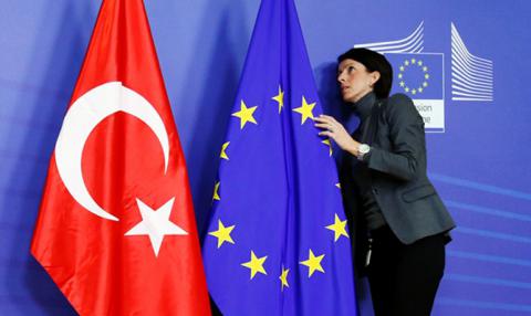 ЄС відмовляється від безвізового режиму з Туреччиною 
