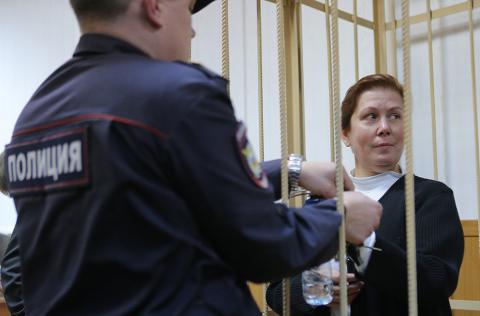 У Москві продовжили термін арешту директорці української бібліотеки У Москві продовжили термін арешту директорці української бібліотеки