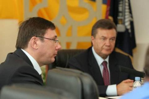 Екс-президент України звинуватив генпрокурора в дрібному хуліганстві і образах (ВІДЕО) Екс-президент України звинуватив генпрокурора в дрібному хуліганстві і образах (ВІДЕО)