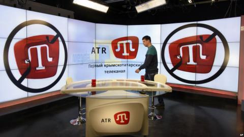 Перший у світі кримськотатарський телеканал ATR має намір переїхати з України в Литву Перший у світі кримськотатарський телеканал ATR має намір переїхати з України в Литву
