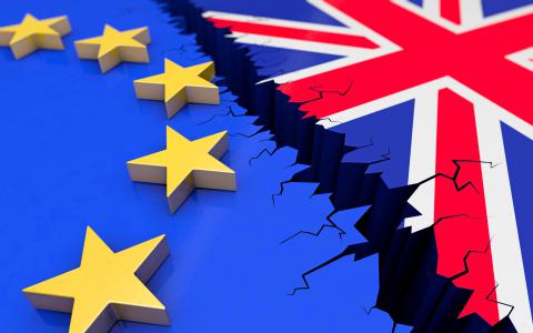 Через Brexit Великобританія вибула з п’ятірки найпривабливіших для інвесторів країн світу Через Brexit Великобританія вибула з п’ятірки найпривабливіших для інвесторів країн світу