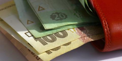 Уряд затвердив показник середньої зарплати українців Уряд затвердив показник середньої зарплати українців