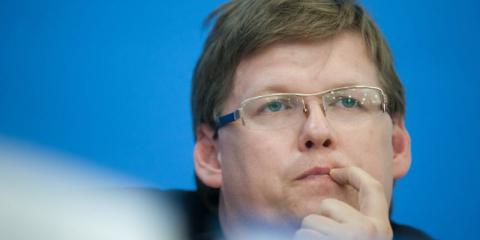 Розенко прогнозує, що кількість виданих субсидій буде доведена до рівня 8,5 млн домогосподарств Розенко прогнозує, що кількість виданих субсидій буде доведена до рівня 8,5 млн домогосподарств