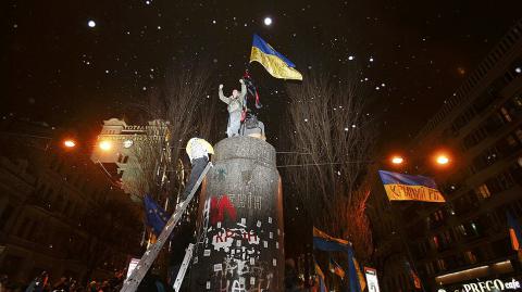 Українці розділилися у своєму ставленні до декомунізації