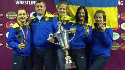  Перемога жіночої збірної з боротьби завершилась гімном України