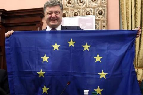 Глава української держави запевнив, що поїздки до ЄС здешевшають