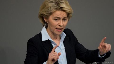 "Бундесверу доводиться щодня відбивати 4,5 тисячі кібератак", -міністр оборони ФРН "Бундесверу доводиться щодня відбивати 4,5 тисячі кібератак", -міністр оборони ФРН
