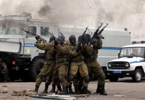 У Санкт-Петербурзі чергові арешти активістів У Санкт-Петербурзі чергові арешти активістів
