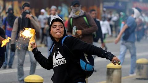 У Венесуелі люди вийшли на протести проти змін до конституції