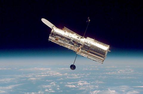 Телескоп Hubble дозволив спостерігати за парою надшвидких галактик