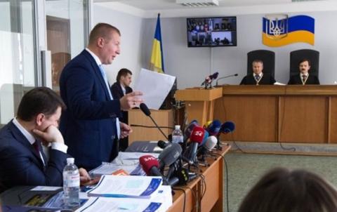 Суд знову переніс засідання у справі екс-президента України Віктора Януковича