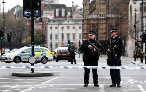 Поліція затримала 12 підозрюваних у причетності до теракту в Лондоні