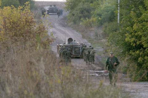 Перемир'я не працює: окупанти накрили бійців АТО вогнем з артилерії та мінометів