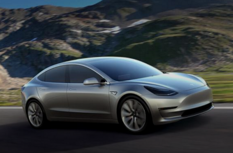 Tesla почала продавати свій перший бюджетний електромобіль