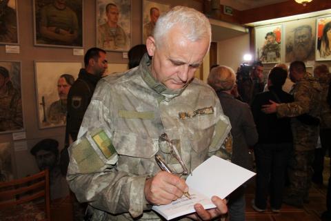 Пензлем і пером воює за Україну Сергій Пущенко – друг Художник (ФОТО) Пензлем і пером воює за Україну Сергій Пущенко – друг Художник (ФОТО)