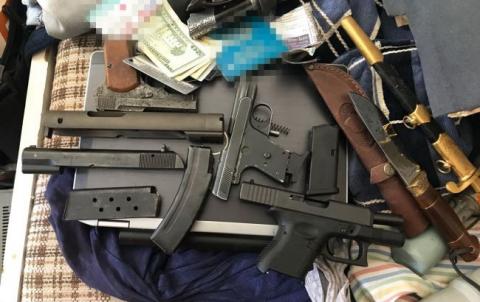 У Києві СБУ ліквідувала мережу збуту контрабандної зброї