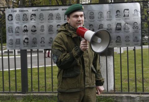 Палата під посиленою охороною: лікарі розповіли про стан здоров'я пораненого Осмаєва Палата під посиленою охороною: лікарі розповіли про стан здоров'я пораненого Осмаєва