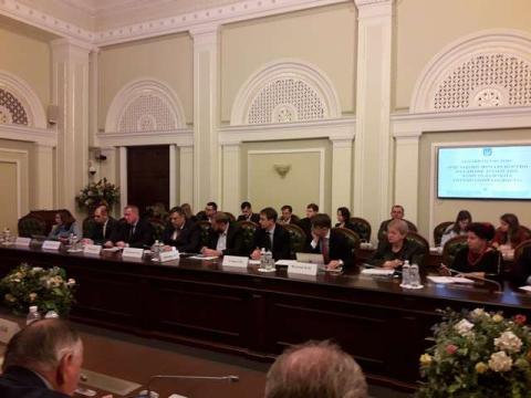 У Верховній Раді триває круглий стіл на тему: «Рік Закону про експортно-кредитне агентство. Чому гальмують український експорт?»