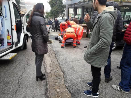 В Італії невідомий відкрив вогонь по перехожих: щонайменше двоє поранених