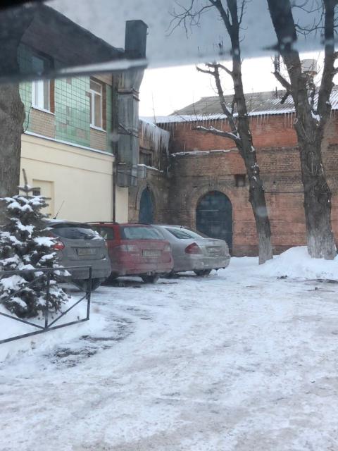 Військова няшка, або Як селфі-прокурор їздив на «євробляхах» Військова няшка, або Як селфі-прокурор їздив на «євробляхах»