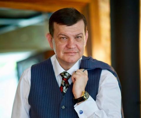 Соціалізм та Конституція – як права та ліва руки Олексія Фазекоша Соціалізм та Конституція – як права та ліва руки Олексія Фазекоша