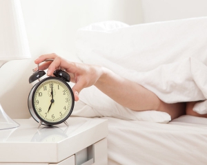 Науковці розповіли, як нестача сну впливає на жінок і чоловіків