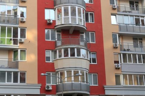В Україні дозволили склити балкони житлових будинків