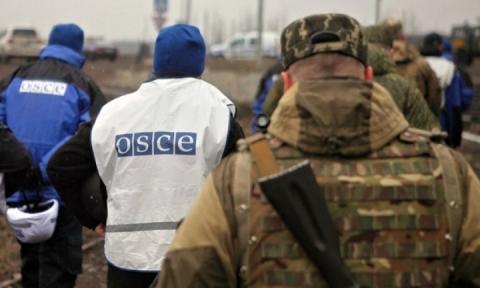 Поблизу Луганська спостерігачі ОБСЄ зафіксували ворожі «Гради» та гаубиці