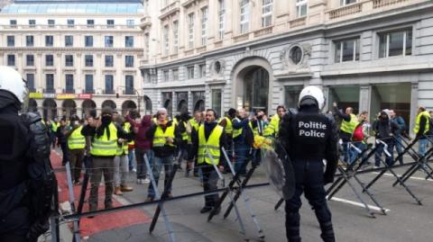 Під час протестів у Брюсселі поліція застосувала водомети і сльозогінний газ
