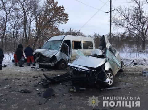 Мікроавтобус зіткнувся з легковиком на Харківщині – 4 загиблих