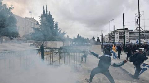 В Афінах у сутичках з демонстрантами постраждали 10 поліцейських