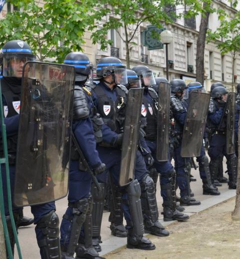 Протест "жовтих жилетів" у Парижі: сльозогінний газ і 106 затриманих