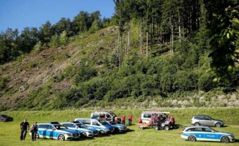 У Німеччині поліція п'ятий день поспіль шукає "лісового Рембо"
