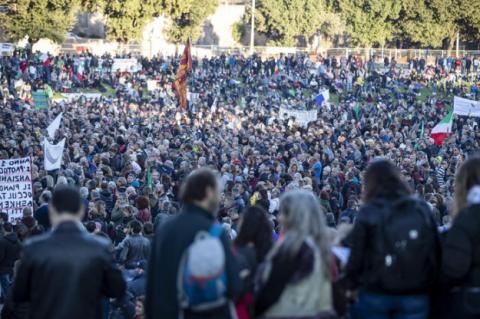 У Мілані та Римі кілька тисяч людей протестували проти ковід-сертифікатів
