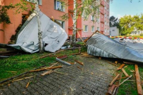 Чехія постраждала від сильних штормів з градом
