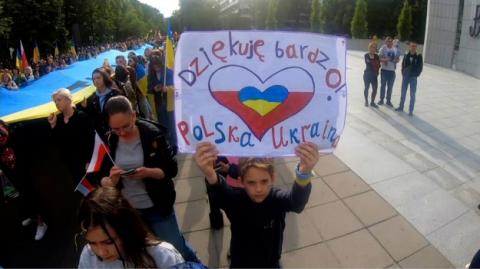 У Варшаві українці пройшли "Маршем вдячності" для поляків