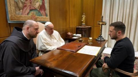 Зеленський і Папа Римський поспілкувались 40 хвилин та обмінялись подарунками