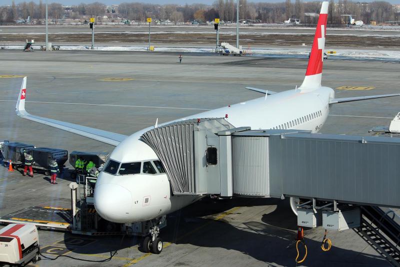Володимир Омелян привітав Swiss international Airlines з відновленням рейсів Київ-Цюріх