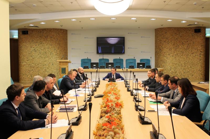 Розглядається три варіанти фінансування будівництва великої кільцевої дороги навколо Києва, - Юрій Лавренюк Розглядається три варіанти фінансування будівництва великої кільцевої дороги навколо Києва, - Юрій Лавренюк