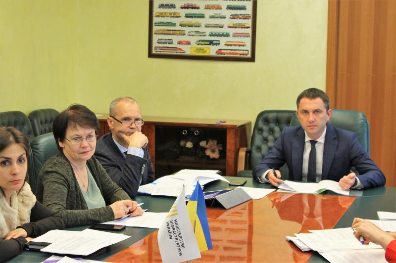 Необхідно забезпечити належні умови на контрольних пунктах пропуску «Каланчак» та «Чонгар», - Юрій Лавренюк Необхідно забезпечити належні умови на контрольних пунктах пропуску «Каланчак» та «Чонгар», - Юрій Лавренюк