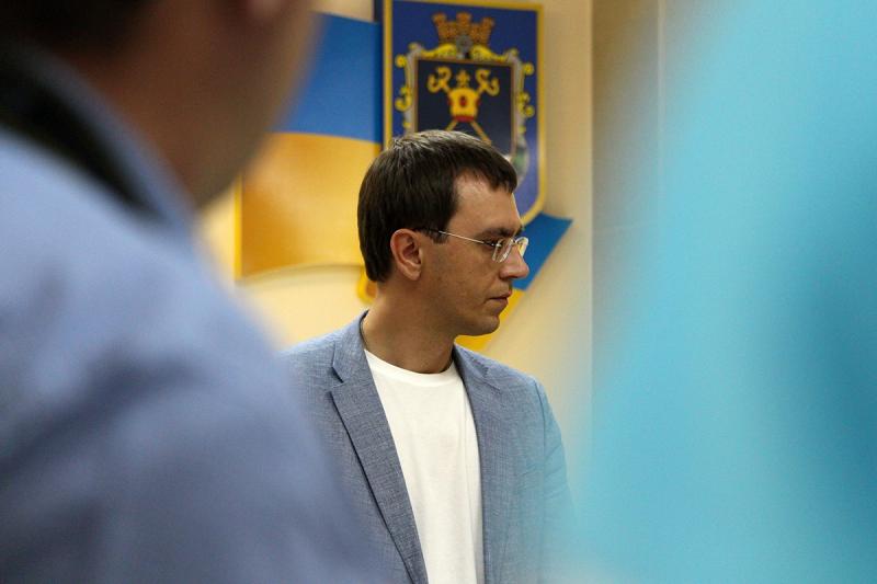 Керівництво Миколаївської області і Укравтодор мають посилити роботу щодо відновлення доріг Миколаївщини, - Володимир Омелян Керівництво Миколаївської області і Укравтодор мають посилити роботу щодо відновлення доріг Миколаївщини, - Володимир Омелян