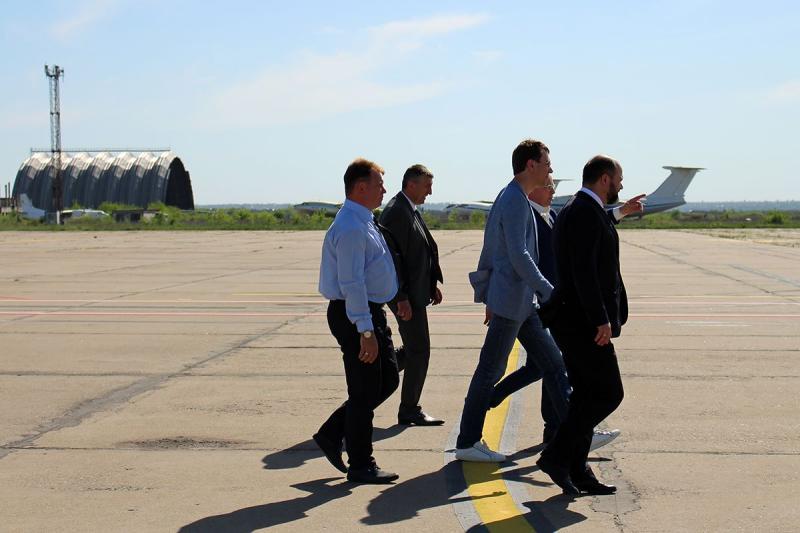 Миколаївський аеропорт розглядається Міністерством як важливий для розвитку регіону об’єкт, - Володимир Омелян Миколаївський аеропорт розглядається Міністерством як важливий для розвитку регіону об’єкт, - Володимир Омелян