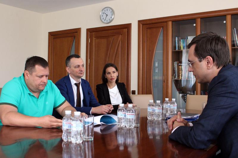 За підтримки Єврокомісії в Україні буде створено центр із розробки перспективних транспортних рішень, – Володимир Омелян За підтримки Єврокомісії в Україні буде створено центр із розробки перспективних транспортних рішень, – Володимир Омелян