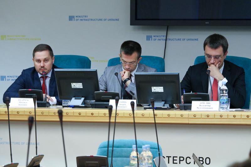 Кризу подолано, питання вирішено. Всі українські туристи, які вимушено затримались в аеропортах інших держав, повернулися до України, - Володимир Омелян Кризу подолано, питання вирішено. Всі українські туристи, які вимушено затримались в аеропортах інших держав, повернулися до України, - Володимир Омелян