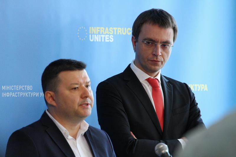 Кризу подолано, питання вирішено. Всі українські туристи, які вимушено затримались в аеропортах інших держав, повернулися до України, - Володимир Омелян Кризу подолано, питання вирішено. Всі українські туристи, які вимушено затримались в аеропортах інших держав, повернулися до України, - Володимир Омелян