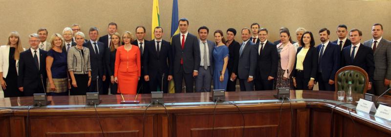 Поїзд чотирьох столиць стартує 28 вересня з Києва, - Володимир Омелян Поїзд чотирьох столиць стартує 28 вересня з Києва, - Володимир Омелян